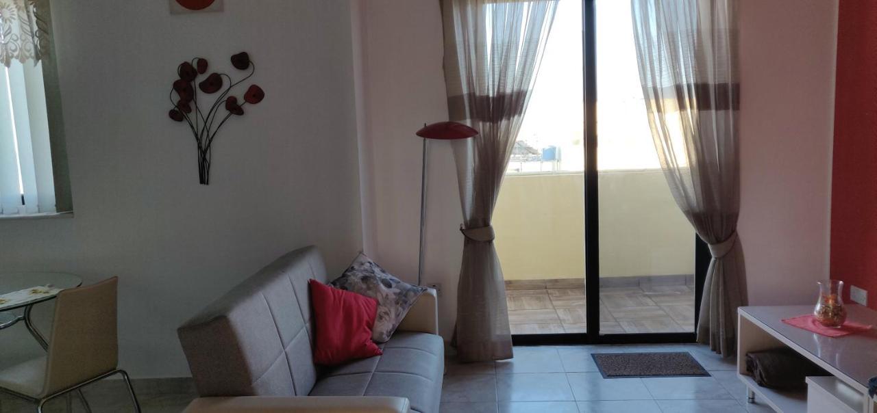 Panoramic Penthouse In Marsascala Which Enjoys Sea And Country Views Apartment Марсаскала Екстериор снимка