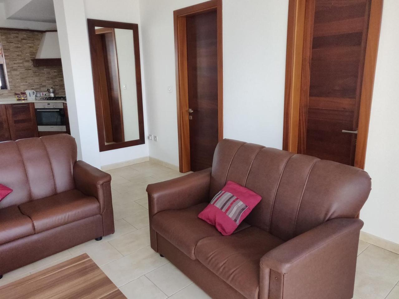 Panoramic Penthouse In Marsascala Which Enjoys Sea And Country Views Apartment Марсаскала Екстериор снимка