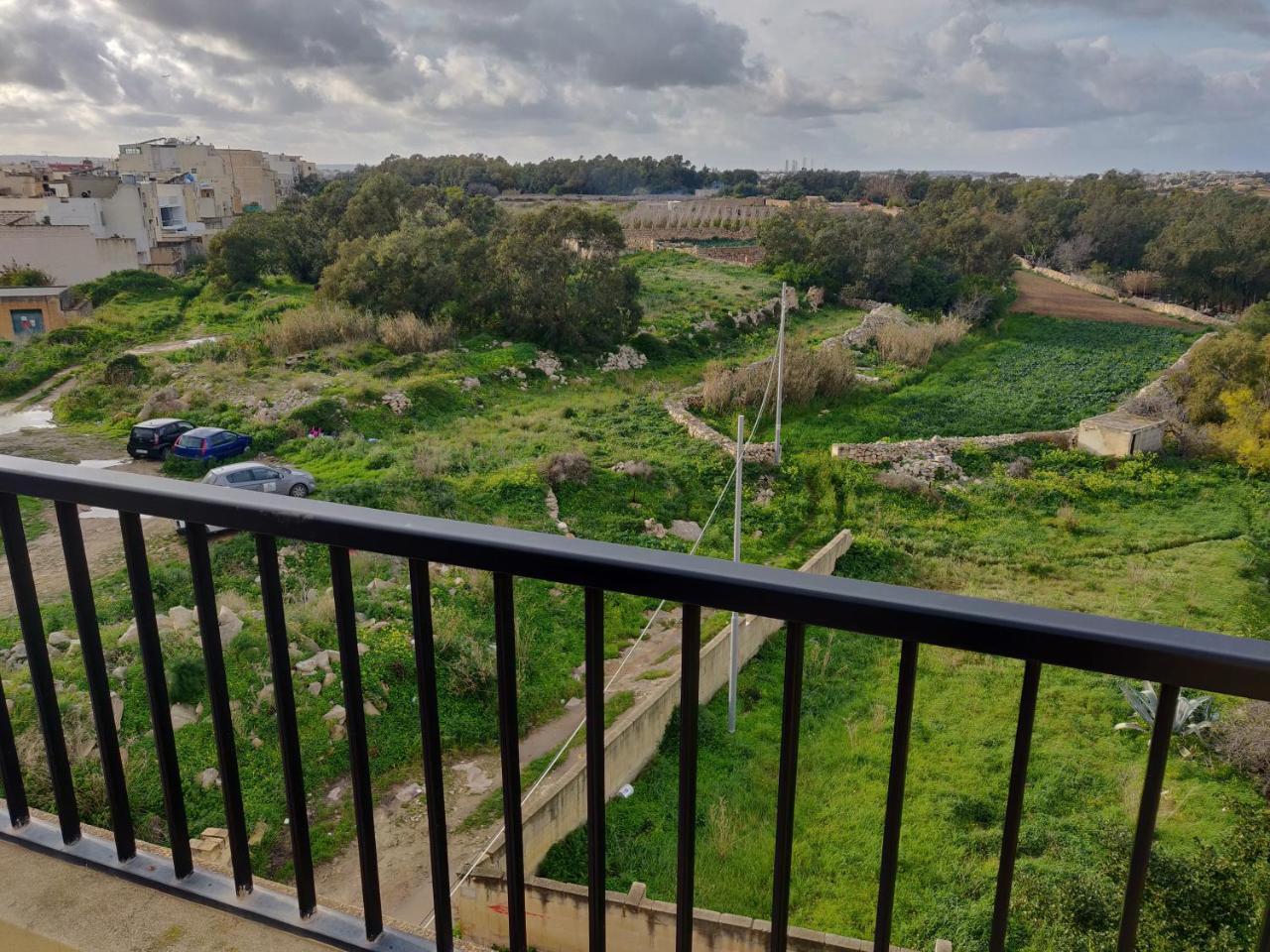 Panoramic Penthouse In Marsascala Which Enjoys Sea And Country Views Apartment Марсаскала Екстериор снимка