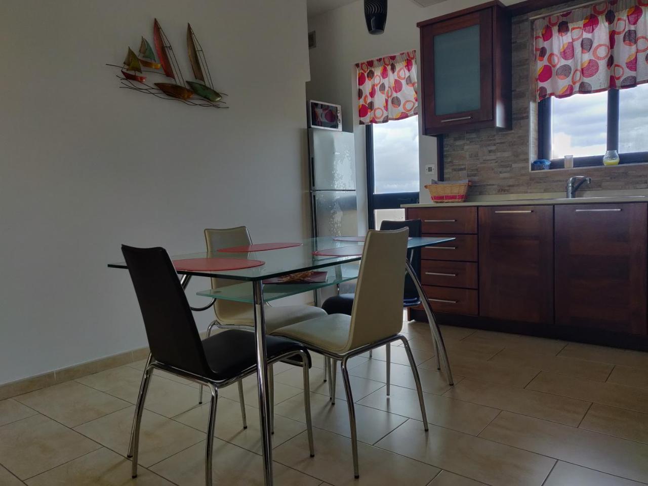 Panoramic Penthouse In Marsascala Which Enjoys Sea And Country Views Apartment Марсаскала Екстериор снимка