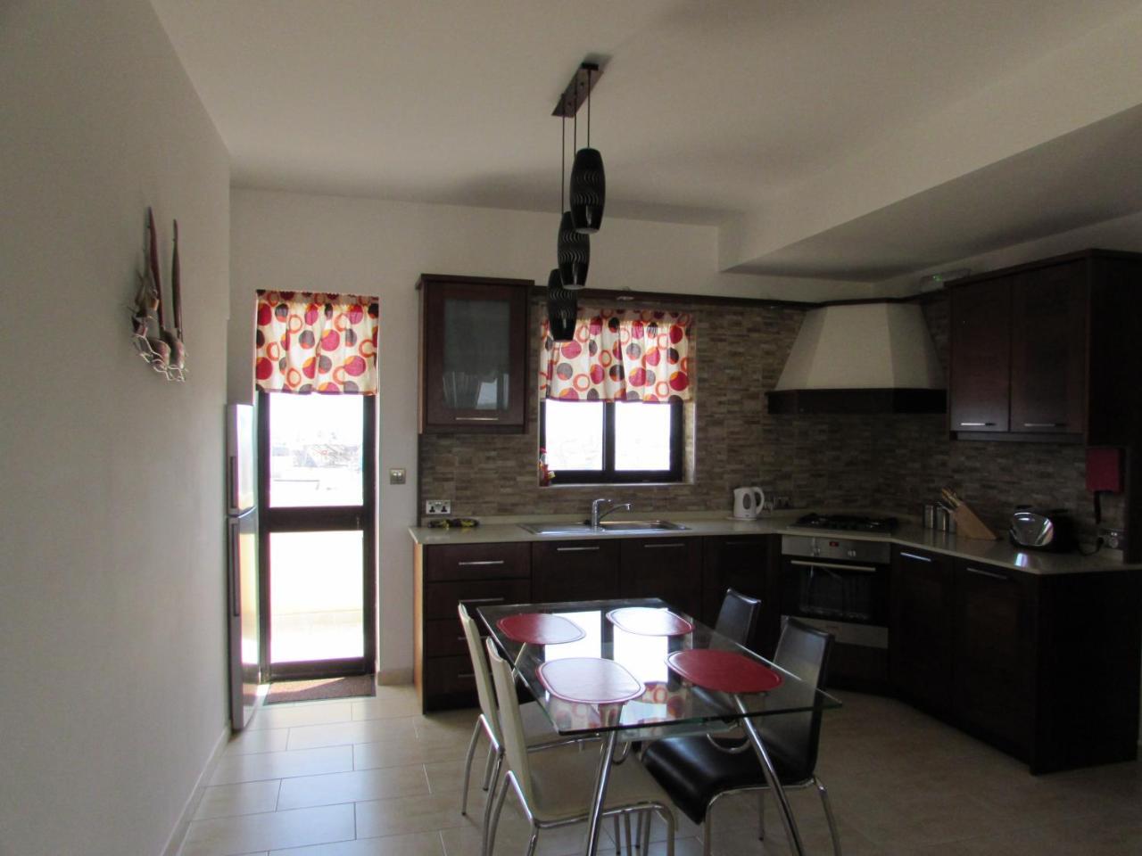 Panoramic Penthouse In Marsascala Which Enjoys Sea And Country Views Apartment Марсаскала Екстериор снимка