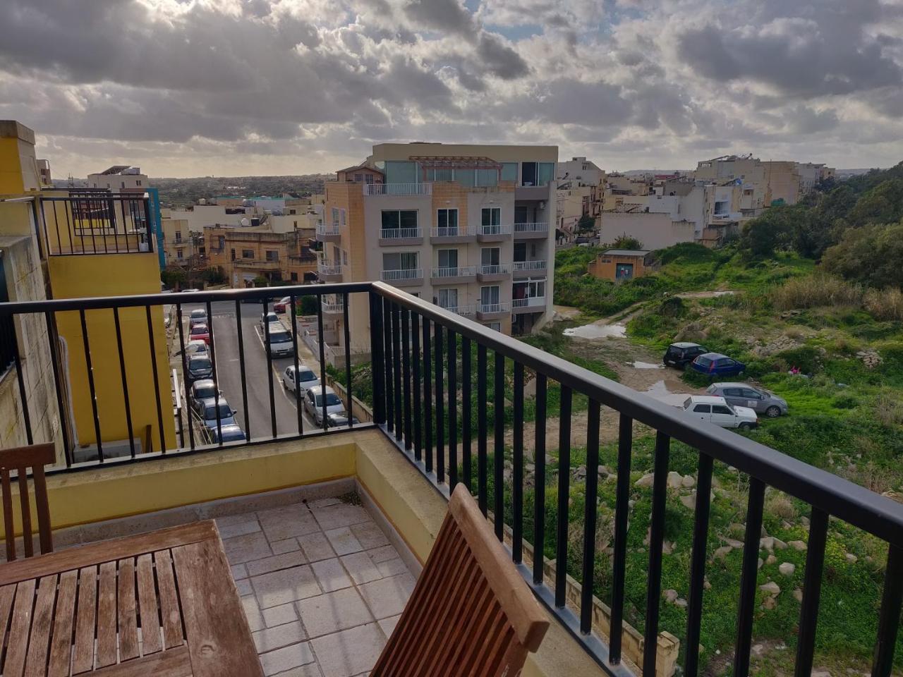 Panoramic Penthouse In Marsascala Which Enjoys Sea And Country Views Apartment Марсаскала Екстериор снимка
