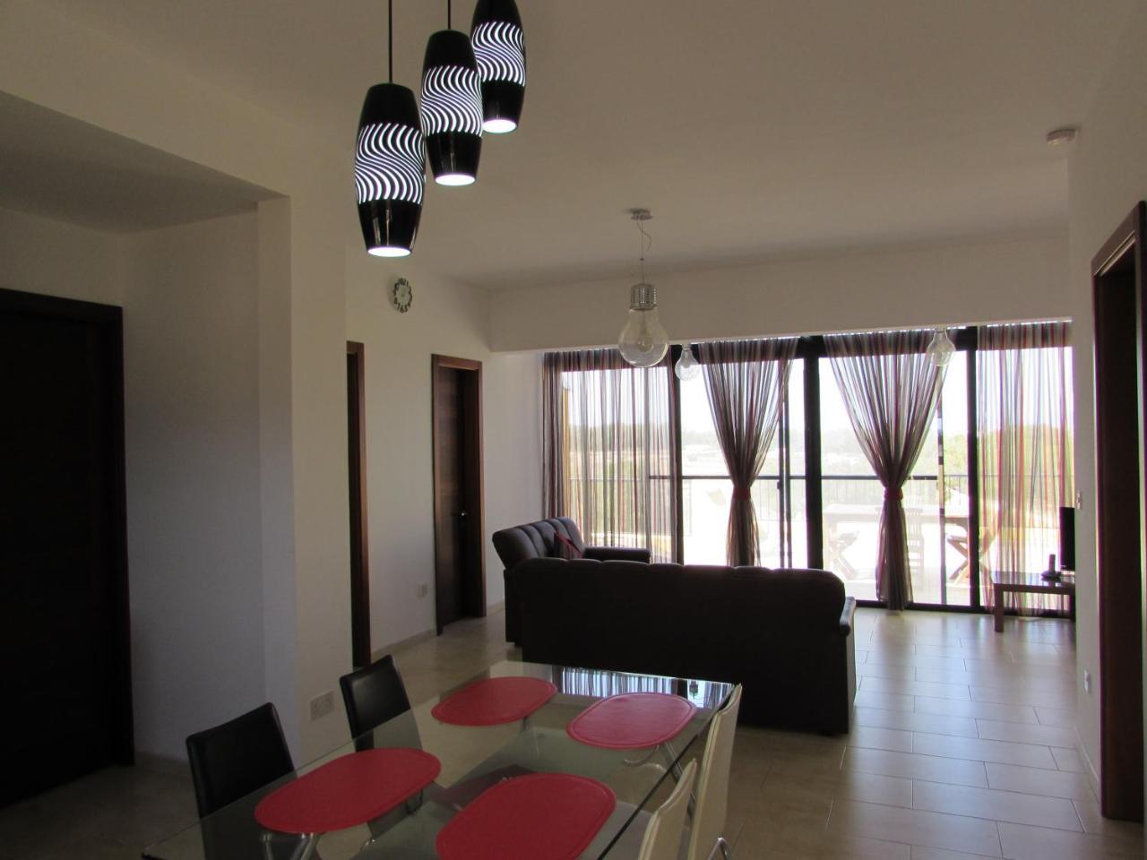 Panoramic Penthouse In Marsascala Which Enjoys Sea And Country Views Apartment Марсаскала Екстериор снимка
