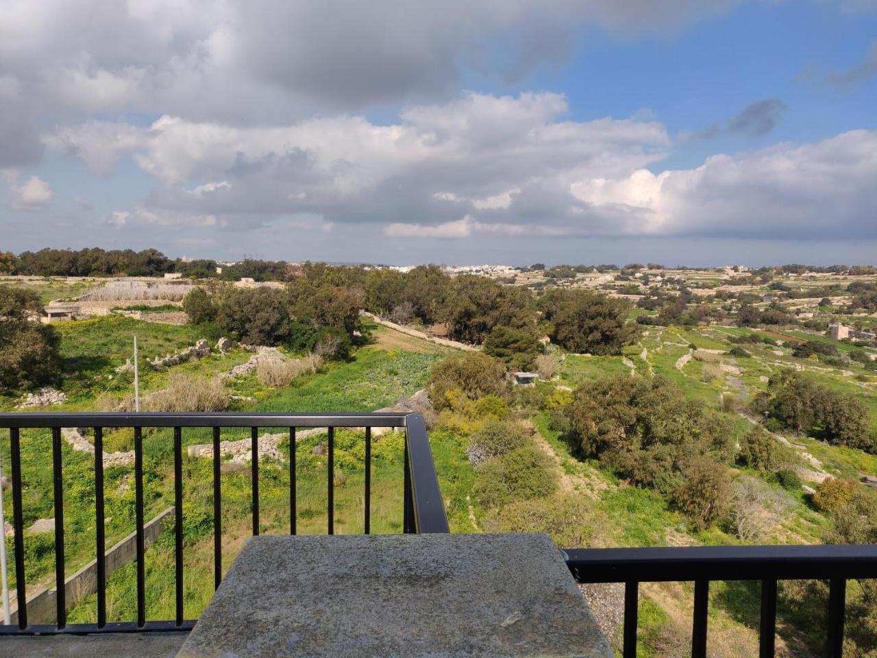 Panoramic Penthouse In Marsascala Which Enjoys Sea And Country Views Apartment Марсаскала Екстериор снимка